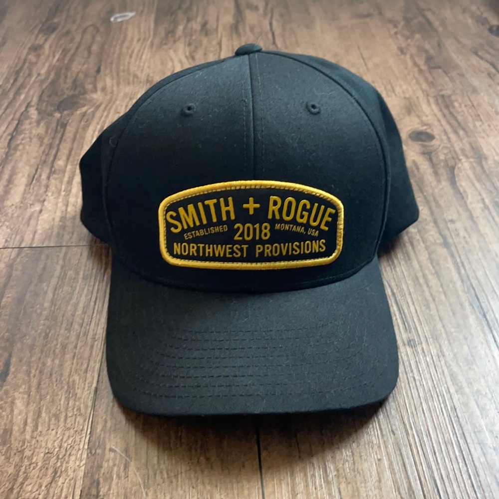 Smith and rogue hat